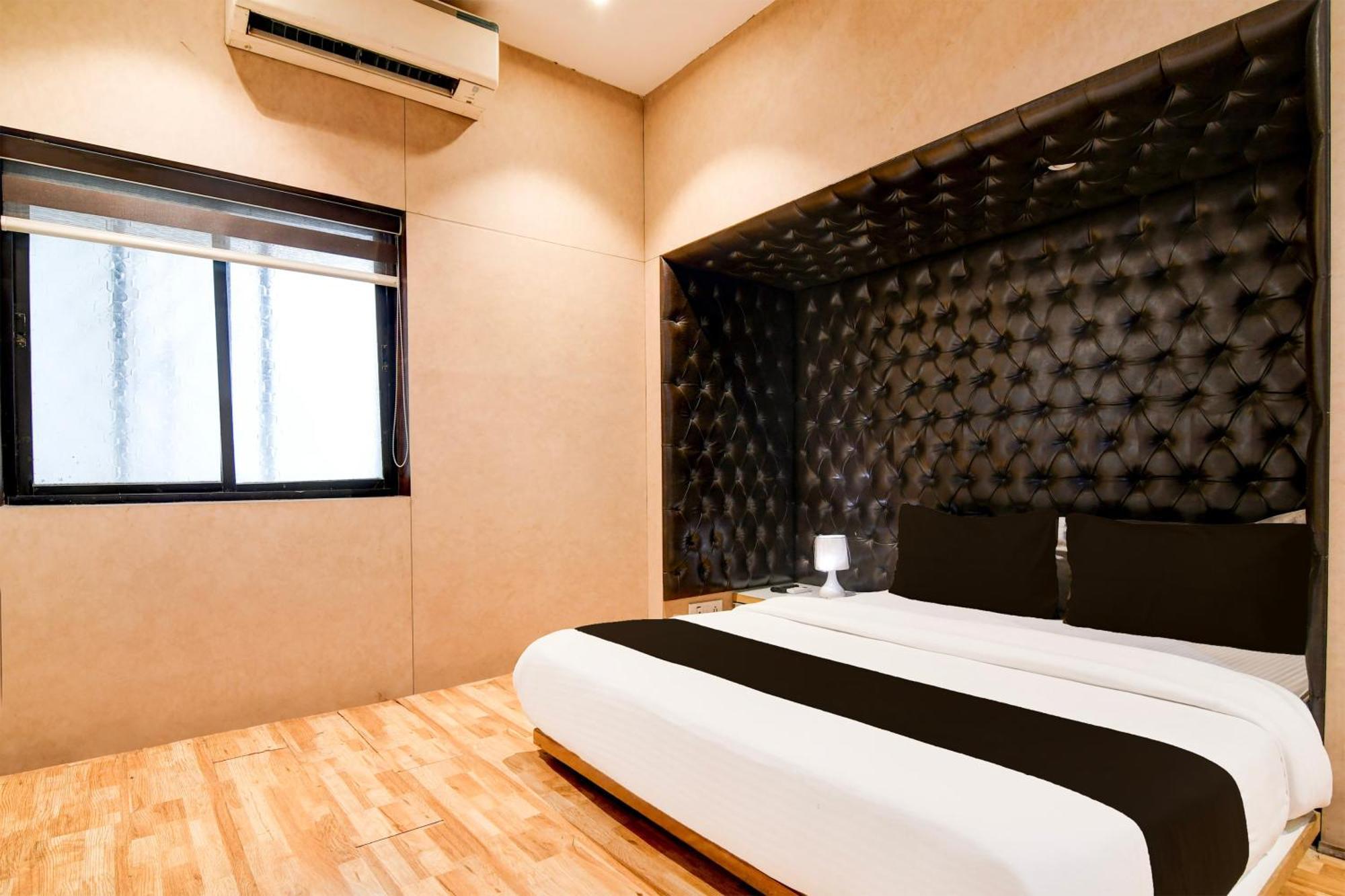 Super Collection O Vip Road Formerly Hotel Heritage Kolkata Exterior photo